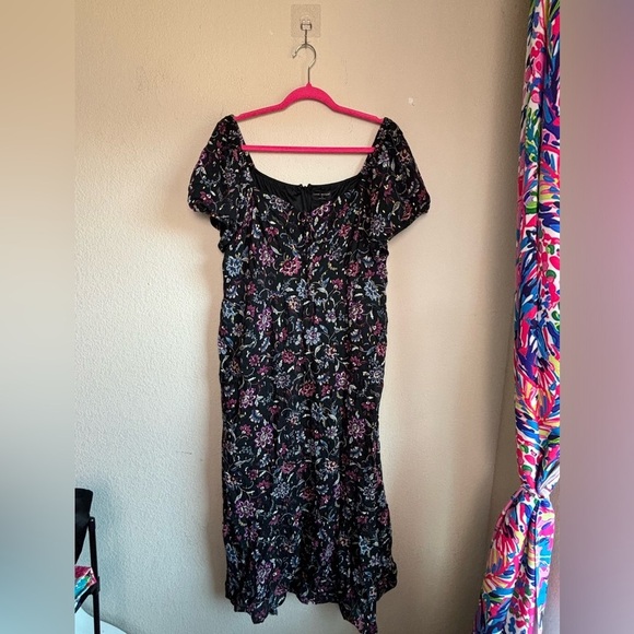 Lane Bryant Black Metallic Floral Bubble Sleeve Tie Neck Tiered Midi Dress 20 - Picture 4 of 12